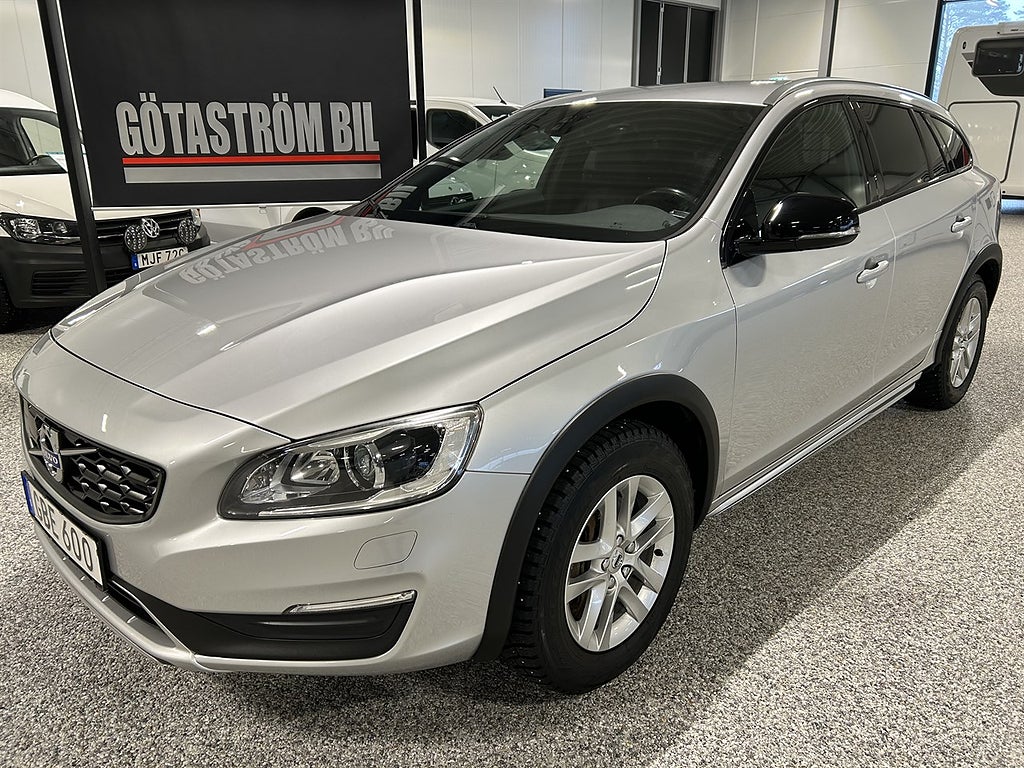 Volvo V60 Cross Country D4 AWD Summum/13000mil