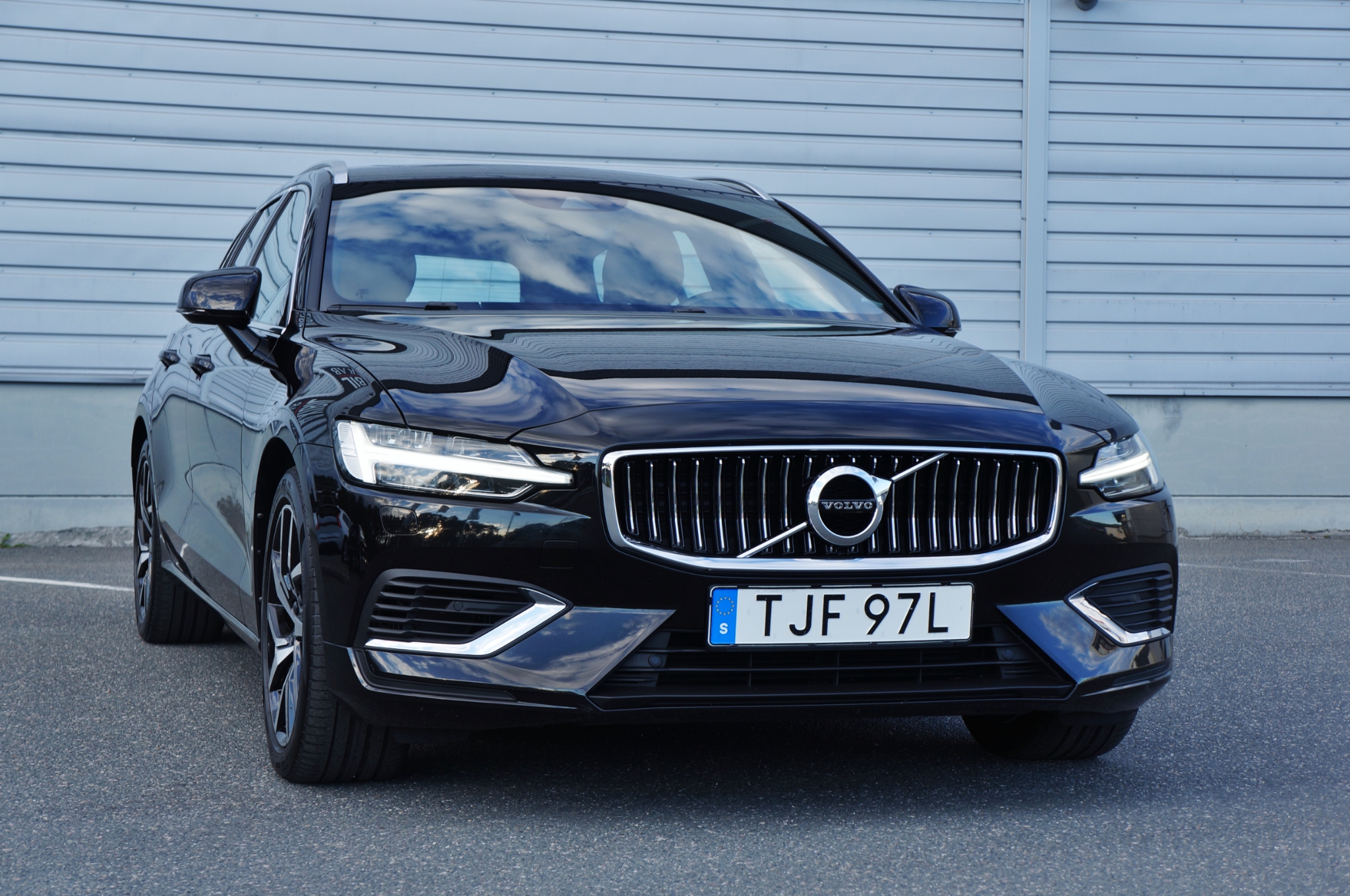 Volvo V60 2019, bild 2/54