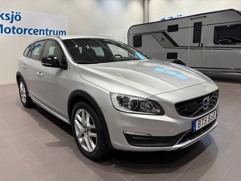 Volvo V60 Cross Country D4 AWD Geartronic Summum
