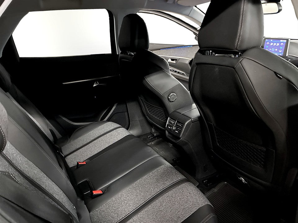 Bild på Peugeot 3008 Allure 1.2 PT 130hk Aut B-KAMERA CARPLAY