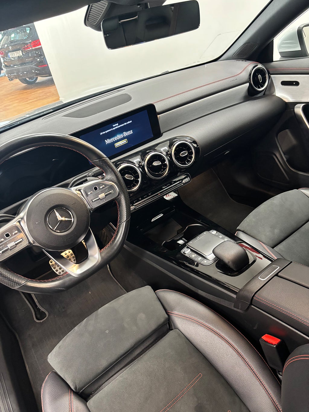 Mercedes-Benz CLA200 d 2021 - miniatyr 10