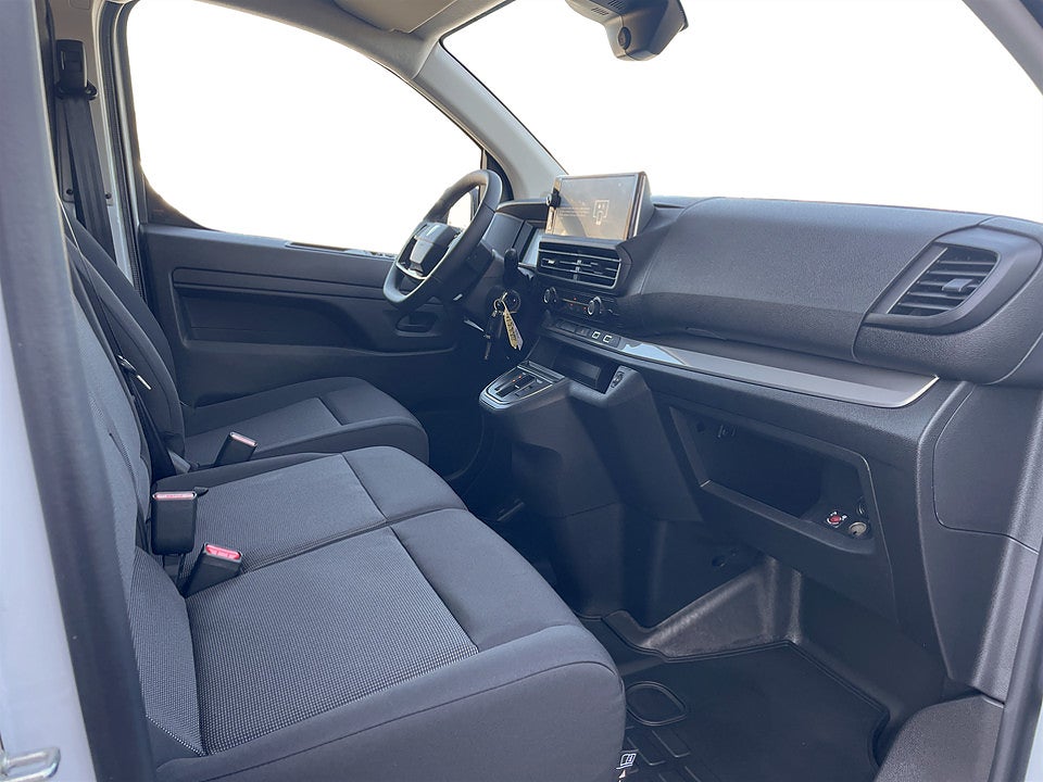 Bild på Peugeot Expert BlueHDi 145hk Aut L3 - EDITION! Värmare & Dragkrok