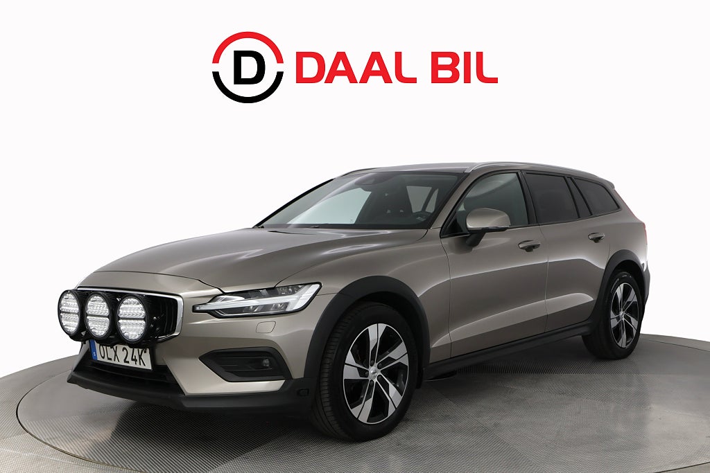 Volvo V60 Cross Country ADVANCED B4 AWD 197HK DRAG B-KAMERA NAVIGATION CARPLAY