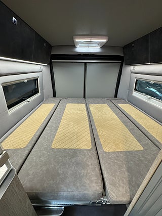 Husbil-halvintegrerad Robeta Kronos 180HK AUT Stor soffa bak! Långbädd & Popup-tak 16 av 29