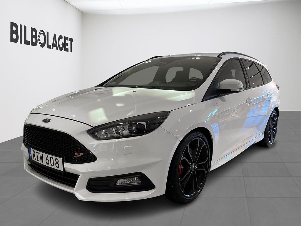 Ford Focus ST Kombi III 2.0 250Hk RECARO