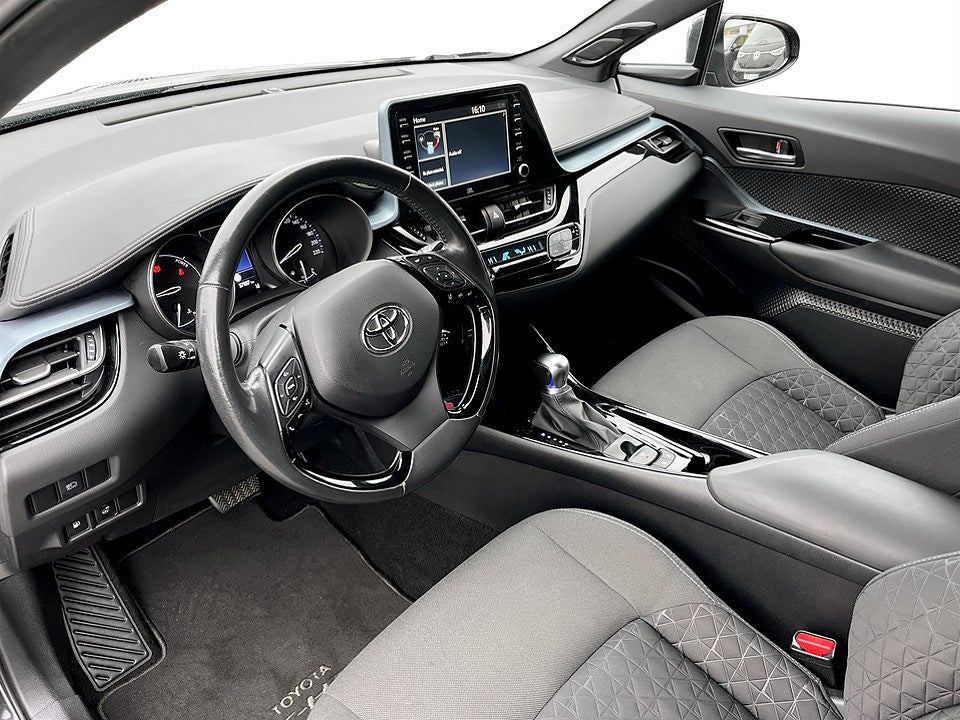 Bild på Toyota C-HR X-Edition Hybrid 122hk Aut - B-KAMERA, CARPLAY
