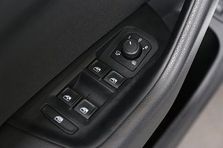 Kombi Volkswagen Passat 15 av 26