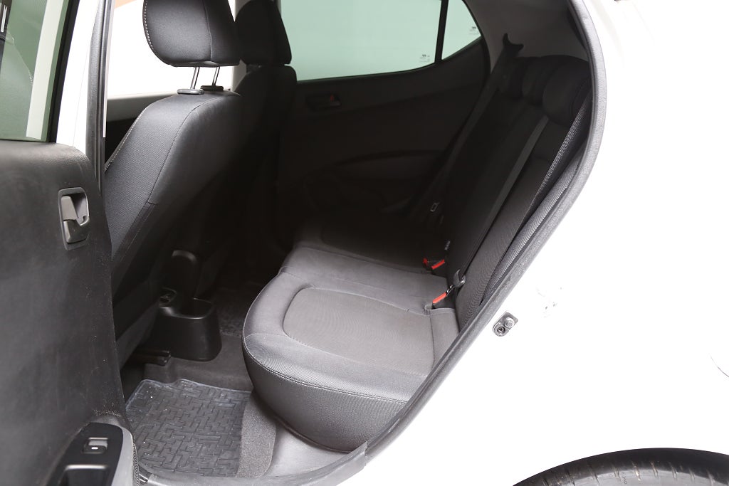 Hyundai i10 1,0 blue 67hk Comfort Automat Facelift Nyservad 2017