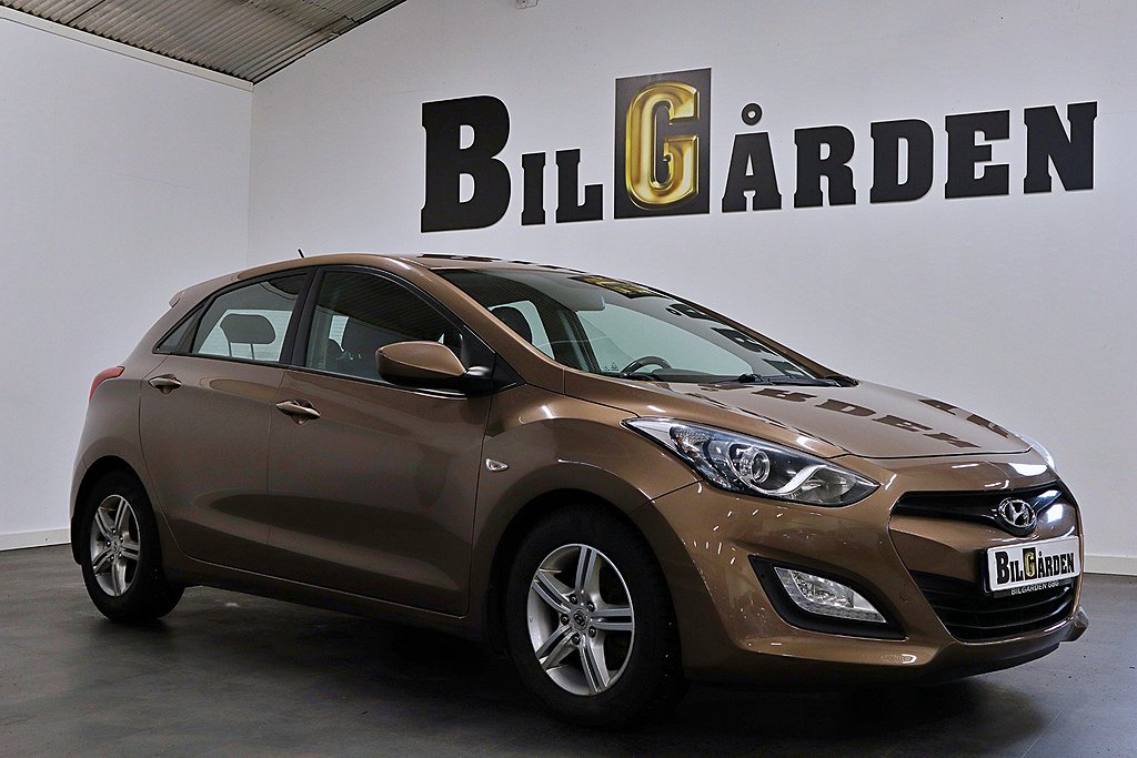 Hyundai i30 5-dörrar 1.6 CRDi  Värmare Android 0% ränta