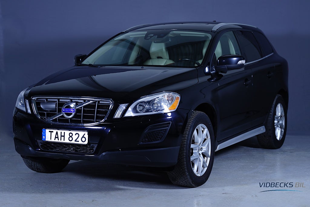 Volvo XC60 D5 AWD SUMMUM PANO ADAPTIV GPS DRAGKROK NYBESIKTG 215HK