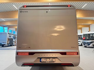 Husbil-halvintegrerad Adria MATRIX SUPREME 670 DL 5 av 28