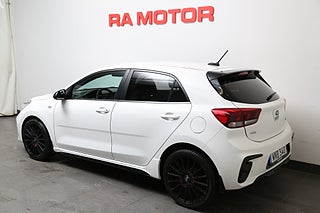 Halvkombi Kia Rio 4 av 23