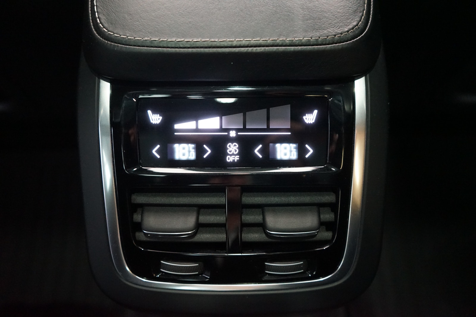 Volvo V90 D5 AWD R-Design B&W Panorama Se Spec 235hk 2017 - miniatyr 15
