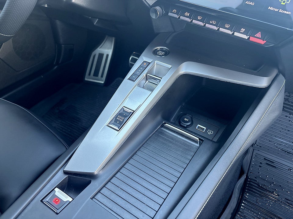 Bild på Peugeot 408 GT 1.2 PT 130hk Aut 360-KAMERA ALCANTARA