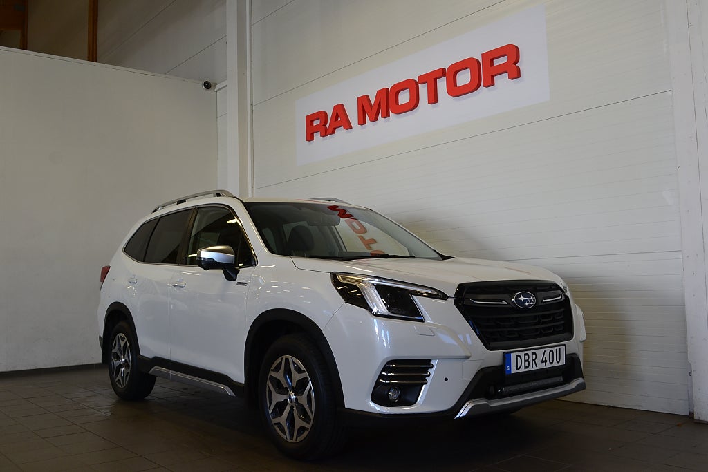 Subaru Forester 2,0i e-Boxer XFuel Active AWD Aut Extraljus Motor-v