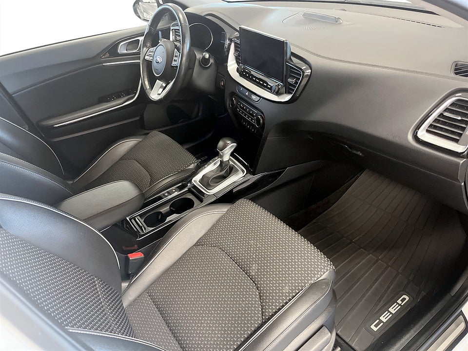 Bild på Kia Ceed SW Advanced Plus PHEV 141hk Aut - B-KAMERA, CARPLAY