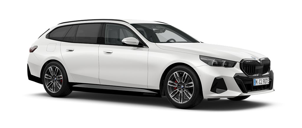 BMW 530e xDrive Fully Charged