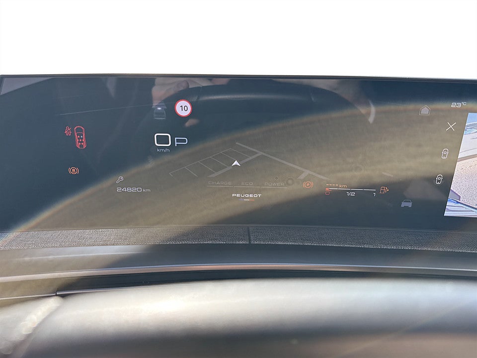 Bild på Peugeot 5008 GT Hybrid 145hk Aut 7-SITS B-KAMERA CARPLAY