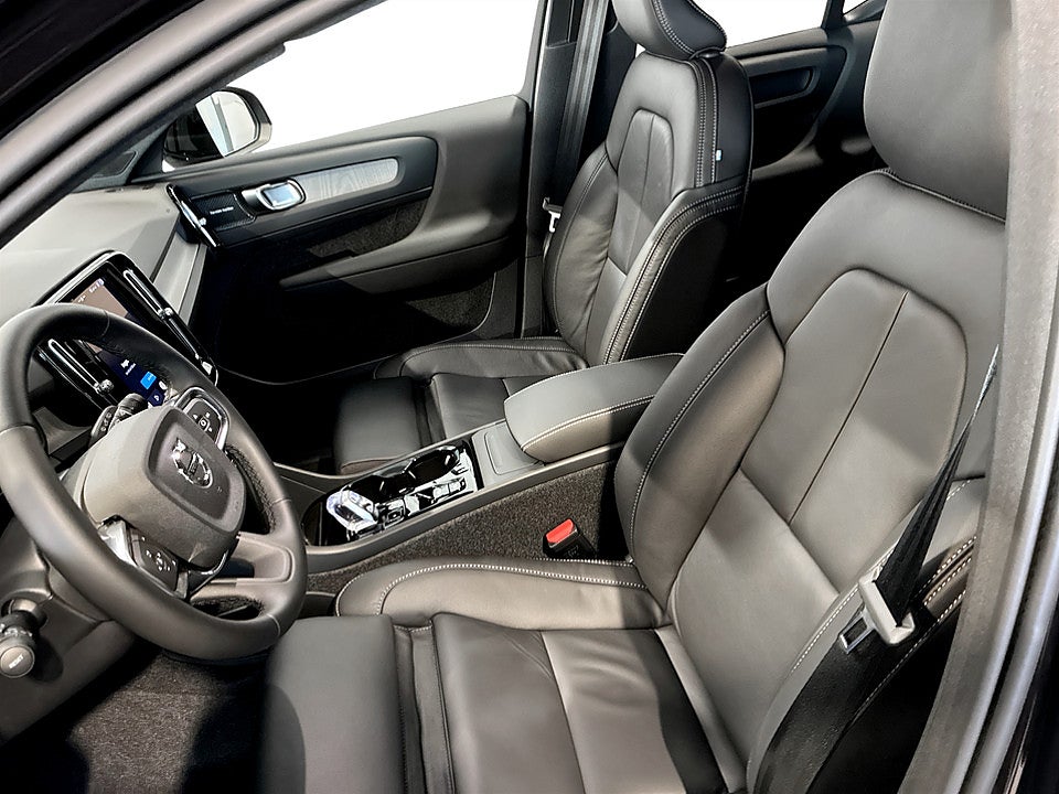 Bild på Volvo XC40 B4 Ultra Dark B4 197hk Aut PANO H/K