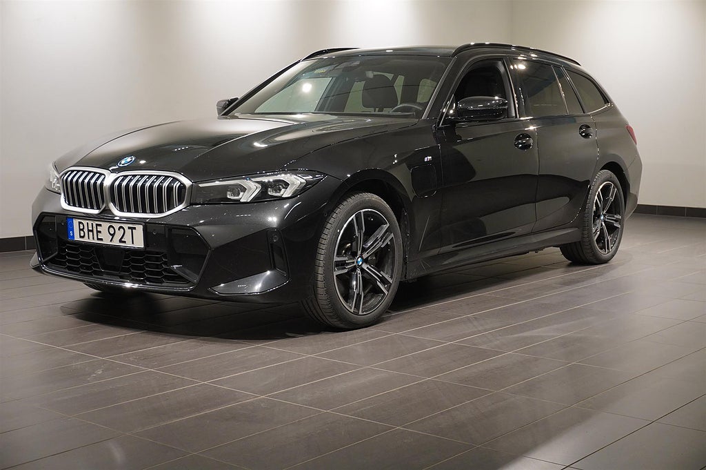 BMW 330e xDrive Touring