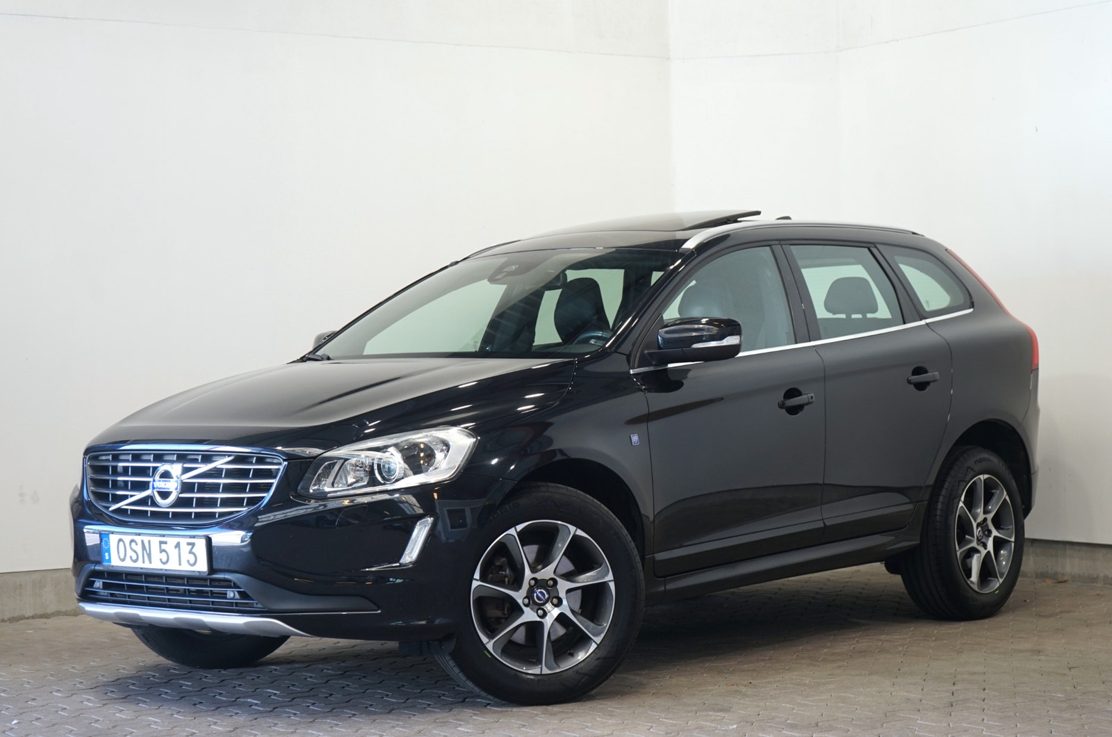 Volvo XC60 D4 Ocean Race Business Edition Automat Värmare 181hk 2015 - miniatyr 2