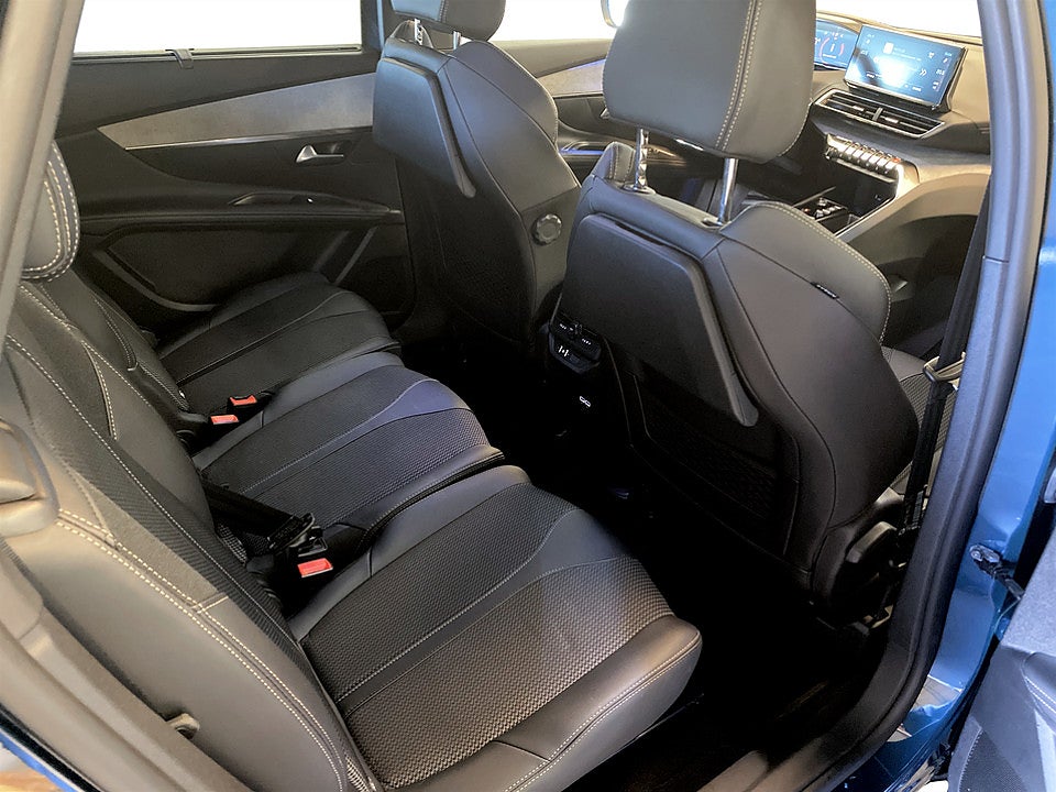 Bild på Peugeot 5008 GT 1.2 PT 130hk Aut 7-SITS B-KAMERA CARPLAY