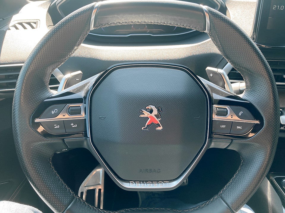 Bild på Peugeot 3008 GT 1.2 PT 130hk Aut B-KAMERA CARPLAY