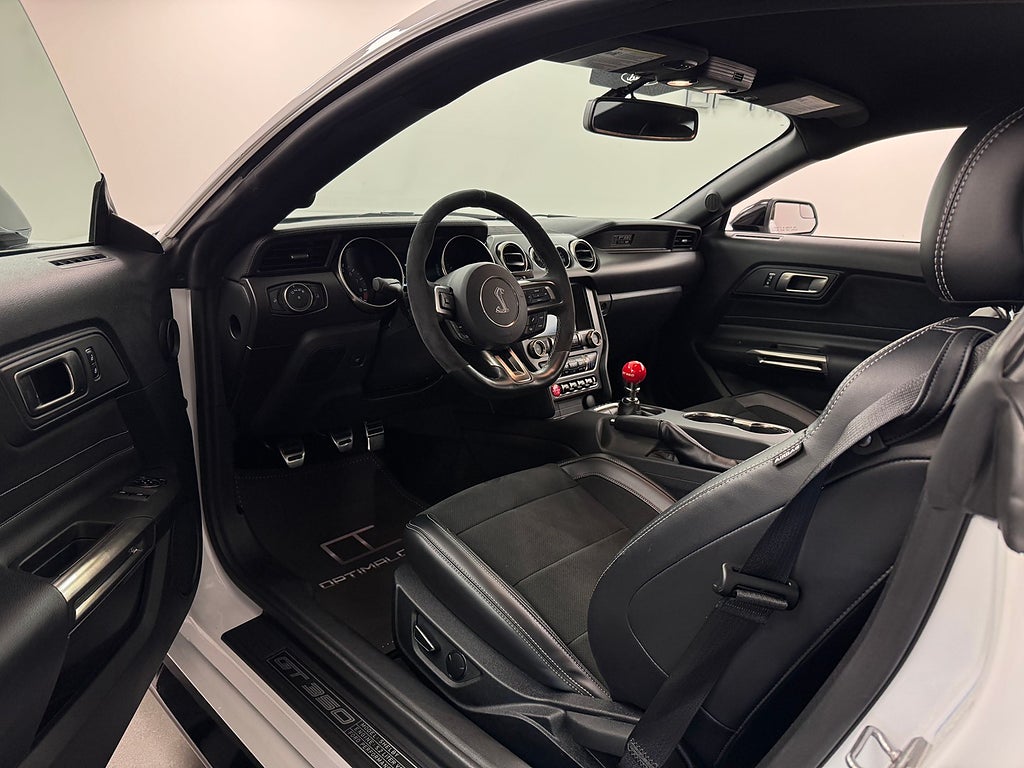Ford Mustang 2016 - miniatyr 3