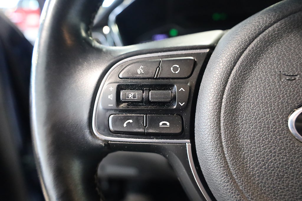 Kia Niro Hybrid 141hk Advance Plus Navi Kamera Läder Rattvärme