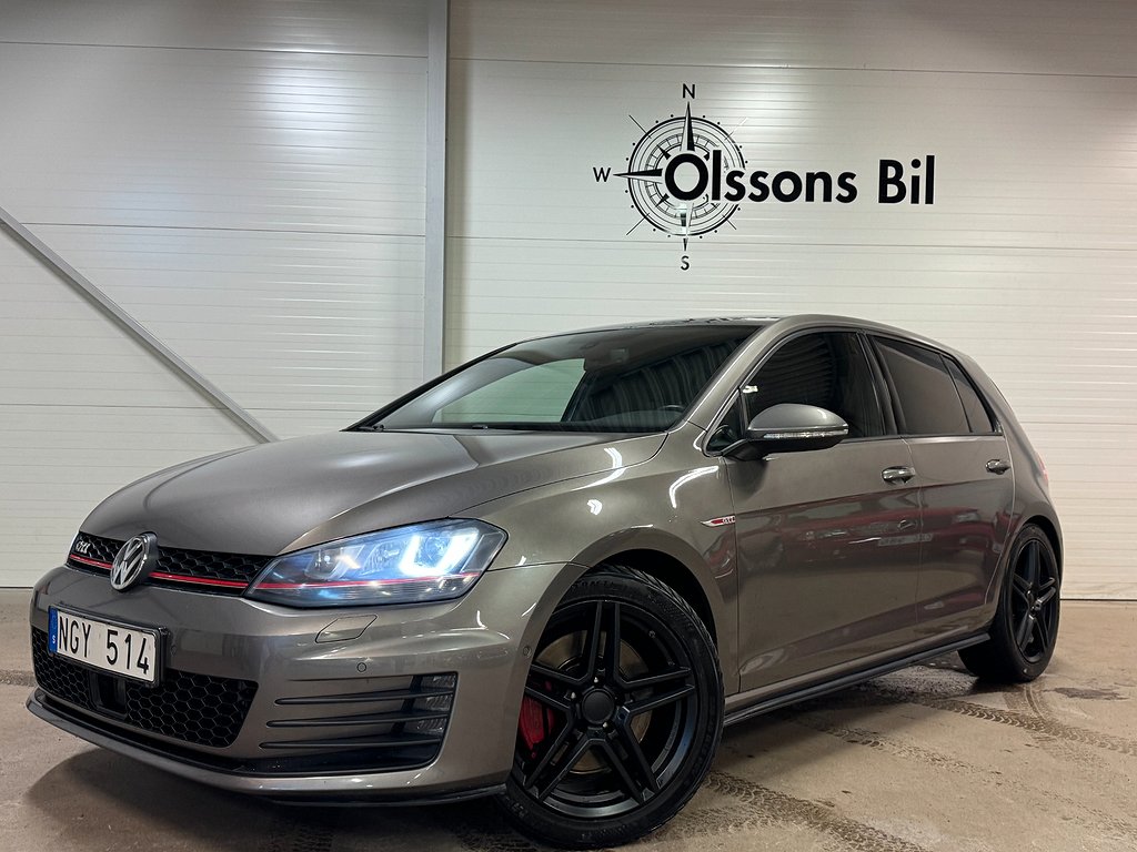 Volkswagen Golf 5-door GTI Performance Pluspaket 230Hk