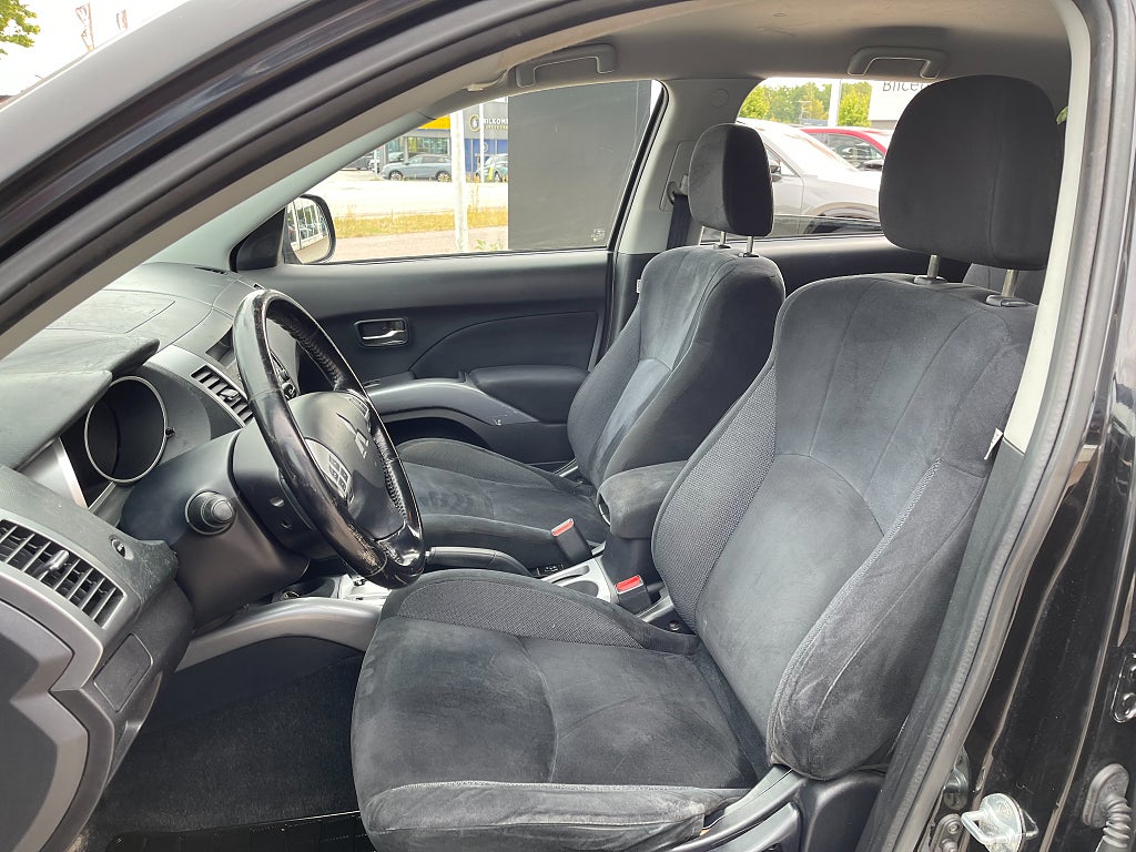 Mitsubishi Outlander 2.4 MIVEC AWC INVECS-III CVT
