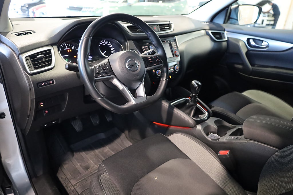 Nissan Qashqai 1.6 dCi N-Connecta 130HK Navi 360° Drag Keyless Blåtand 2017