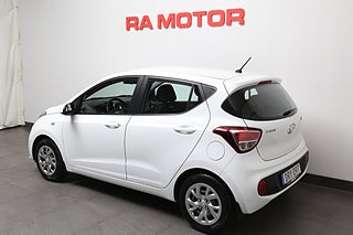 Halvkombi Hyundai i10 4 av 19
