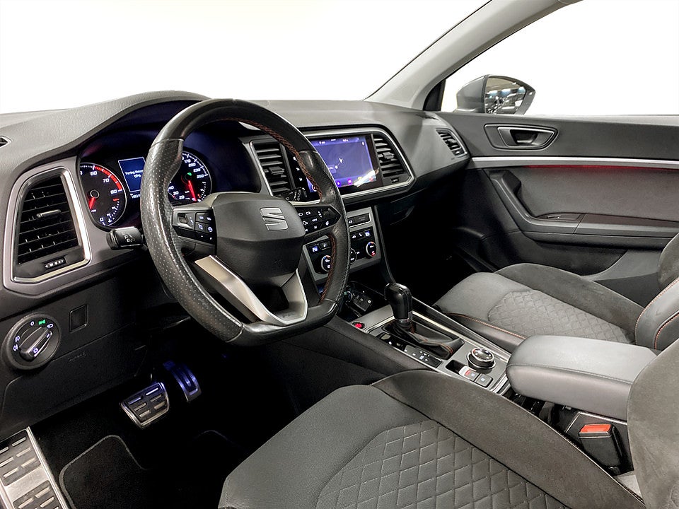Bild på Seat Ateca FR 2.0 TSI 190hk Aut 4WD PANO B-KAMERA DRAG