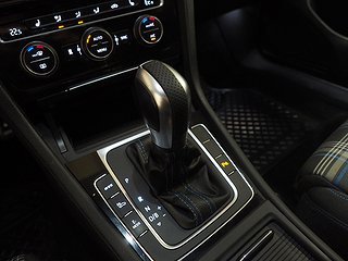 Halvkombi Volkswagen Golf 18 av 21