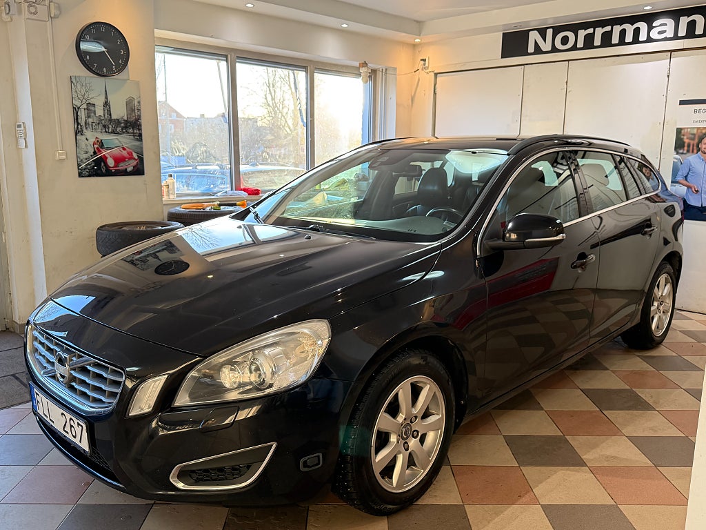 Volvo V60 D4 Momentum Drag/Nybesikt/M+Värm/163hk