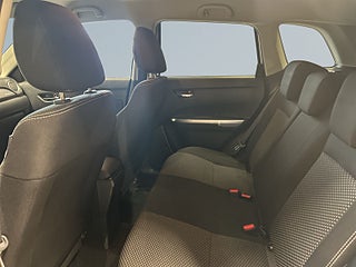 Suzuki Vitara 1.0 Boosterjet AllGrip Mvärmare B-kamera Kamkedja S&V – bild 13