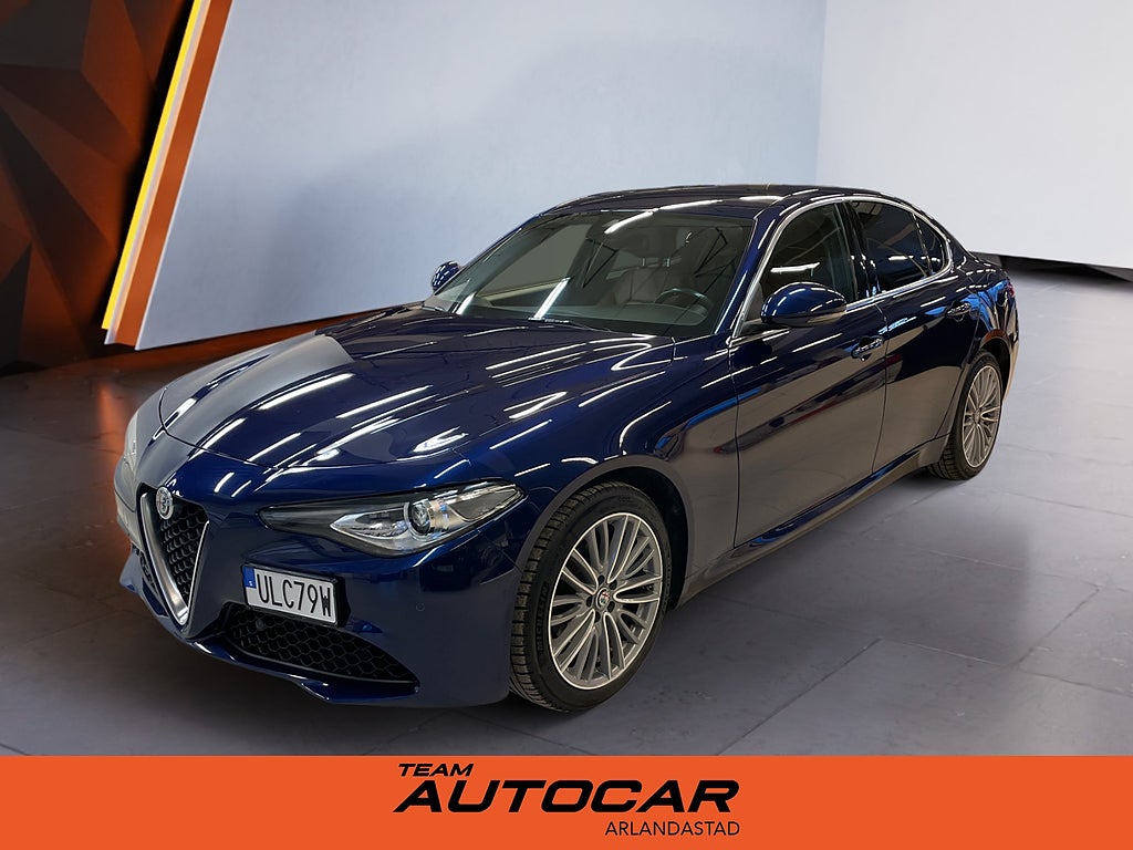 Alfa Romeo Giulia Räntekampanj 3,95% 2.0 Turbo 16V 200hk/Brunt läder 