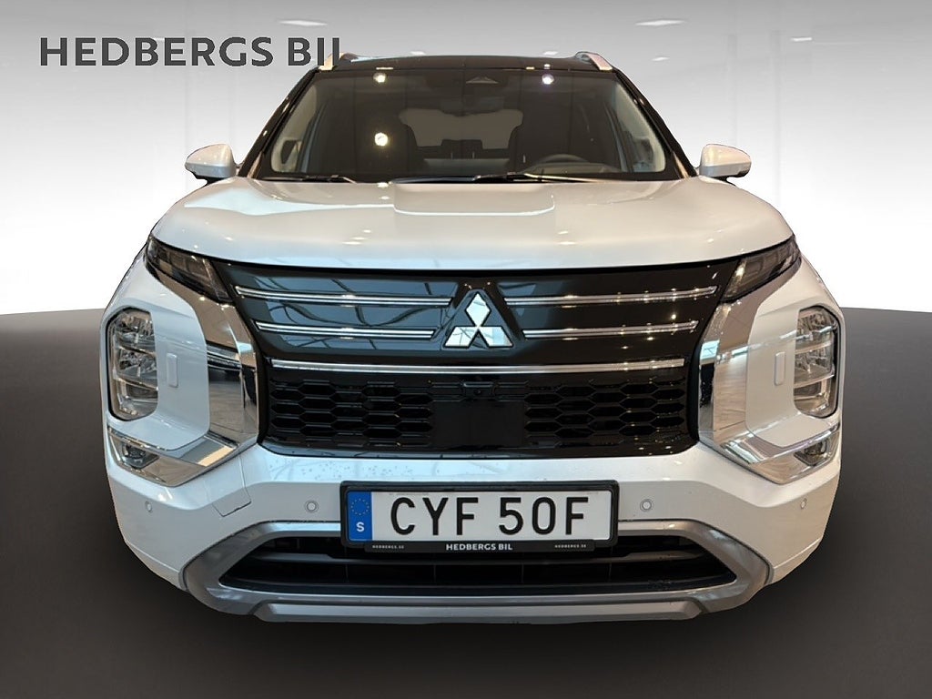 Mitsubishi Outlander  INST PHEV 2 TONE ( DEMOBIL) thumbnail