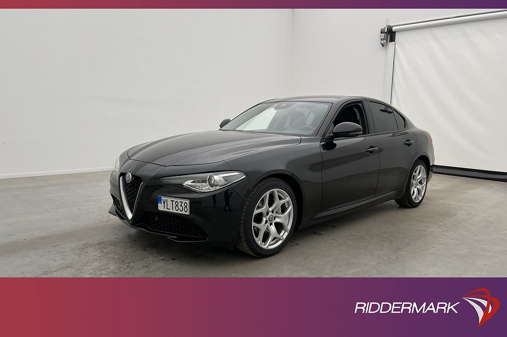 Alfa Romeo Giulia 2.0 Turbo 200hk Super Kamera Rattvärme