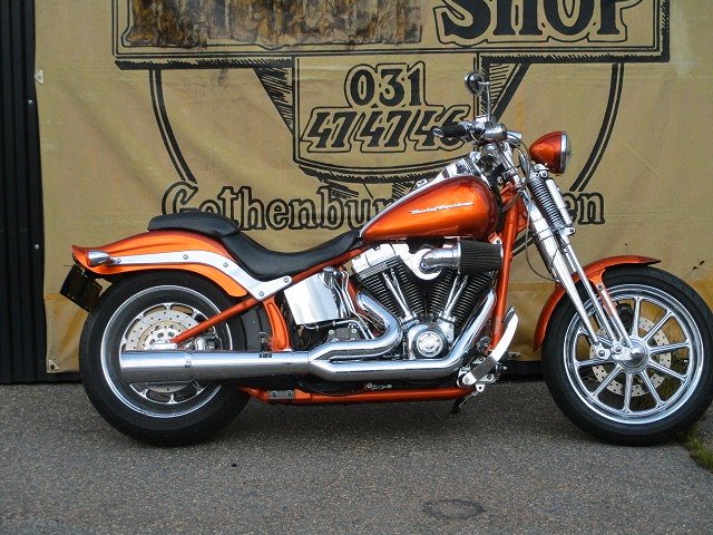 Harley-Davidson FXSTSE CVO Springer 