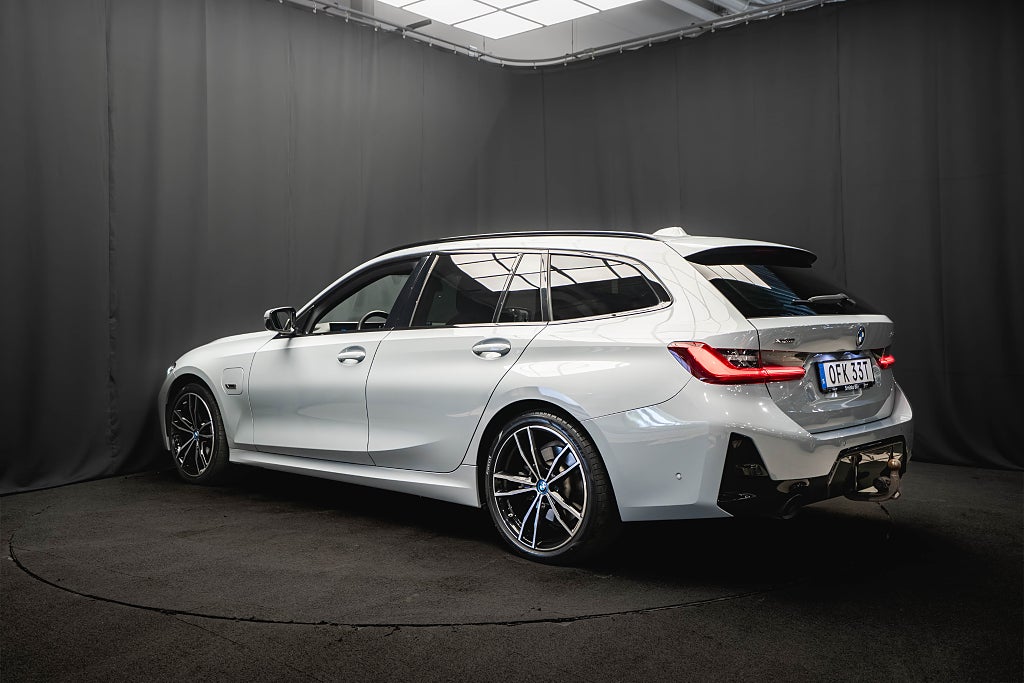 BMW 330e xDrive M Sport CARBON DRAG KAMERA ADAPTIV-FART MOMS