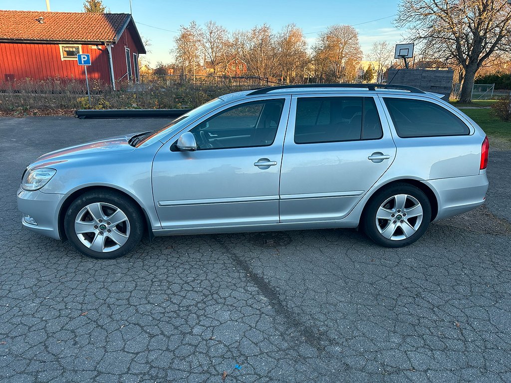 Skoda Octavia Kombi 1.8 TSI Elegance Euro 5