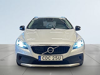 Volvo V40 Cross Country D3 Pro Edition Drag/SoV-Däck/Navi/Adap Fart/Kamera – bild 2