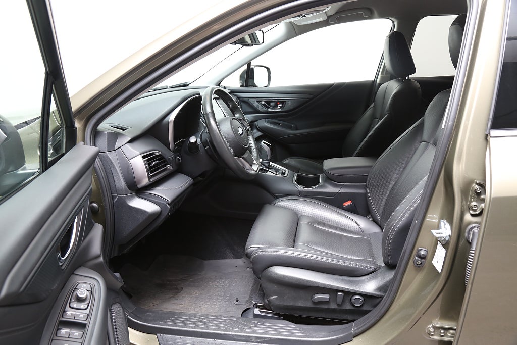 Subaru Outback 2,5i 169hk XFuel Limited AWD Aut Skinn Motorv Drag