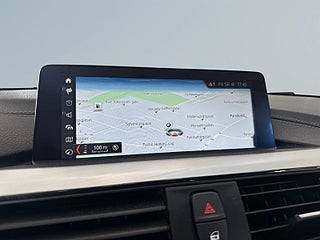 BMW 320D xDrive Steptronic Sport line S&V-hjul/Drag/Mvärm/Navi