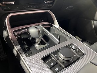 SUV Mazda CX-60 15 av 16