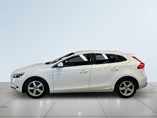 Volvo V40 D2 Powershift M-värm/P-värma/High Performnce system/S&V – bild 4