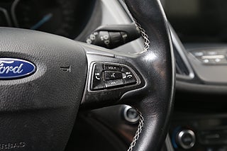 SUV Ford Kuga 17 av 27