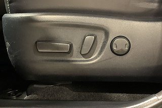 SUV Toyota RAV4 15 av 25